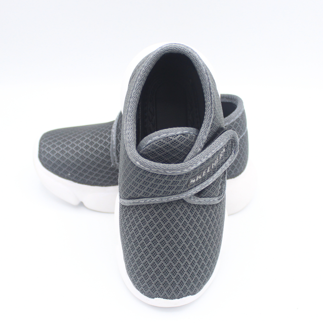 Skechers Cloud Step Slip Ons