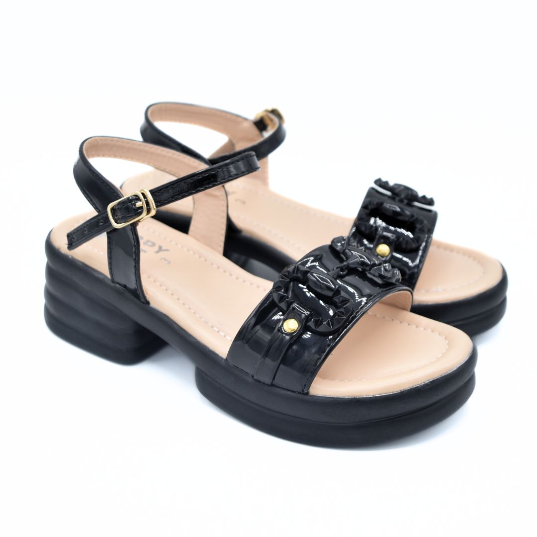 Link Loop Sandals