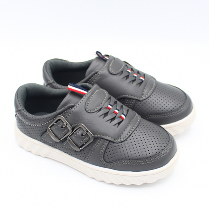 BuckleUp Sneakers